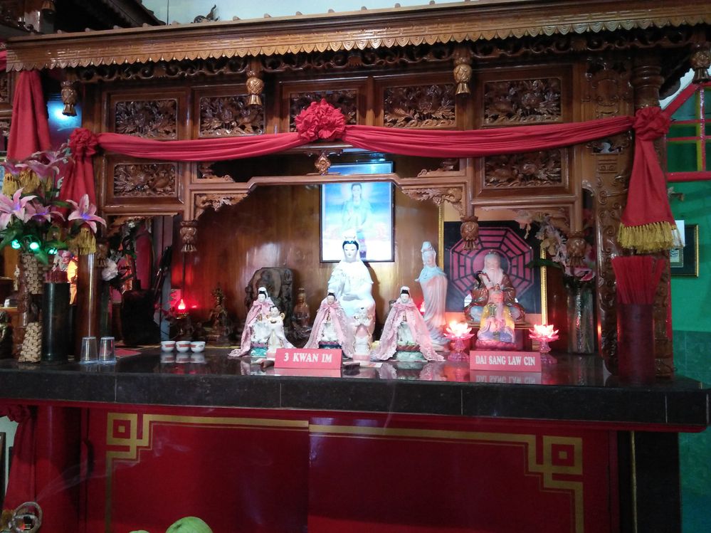 Altar dwi kwan im