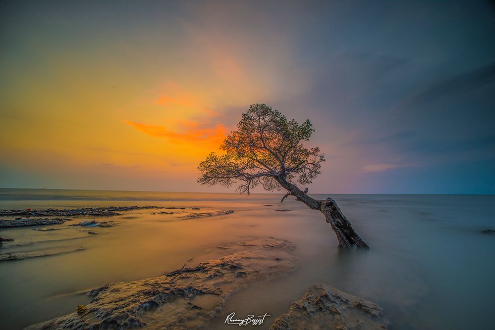 Local Guides Connect Sunset At Kuri Ca Di Beach Maros South Sulawesi In Local Guides Connect