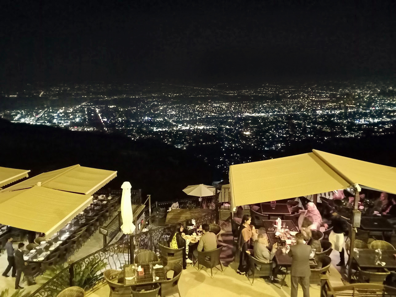 Local Guides Connect - the Highest Luxury Restaurant in Pakistan